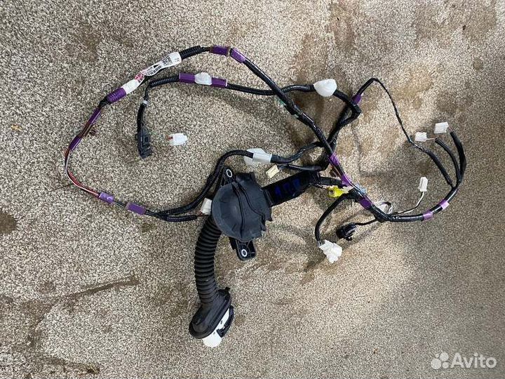 Проводка двери передняя правая Toyota Camry V70