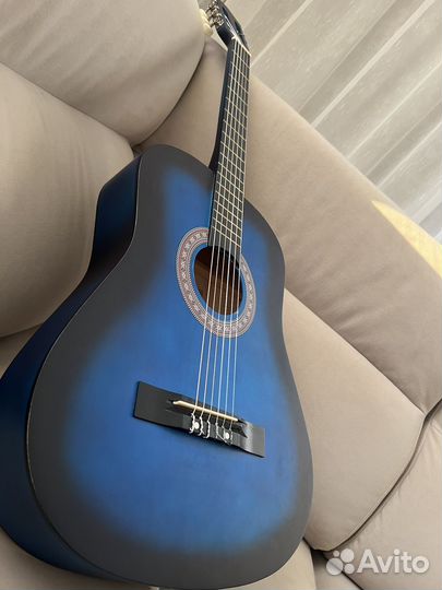 Классическая гитара 38