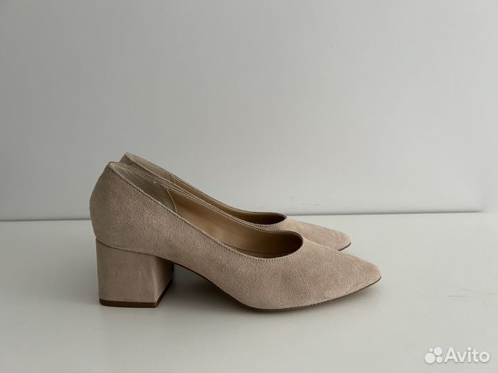 Туфли женские лодочки Carlo Pazolini 39