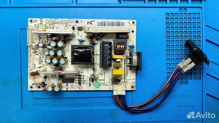 Телевизор Lentel LTS3202 в разбор