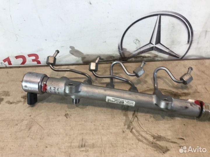 Рампа топливная Mercedes C220 W205 651.921 2015