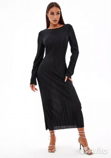 Черное облегающее платье