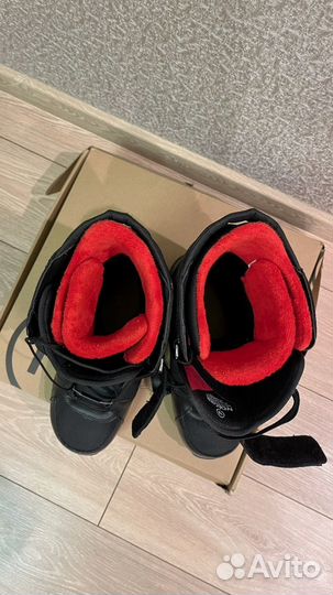 Сноубордические ботинки Nidecker 43 размер