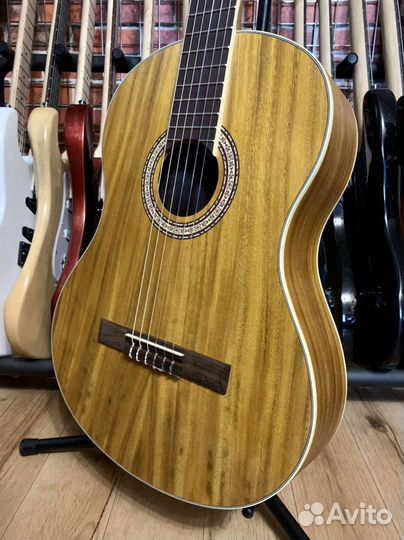 Классическая Гитара + Чехол (индонезия)