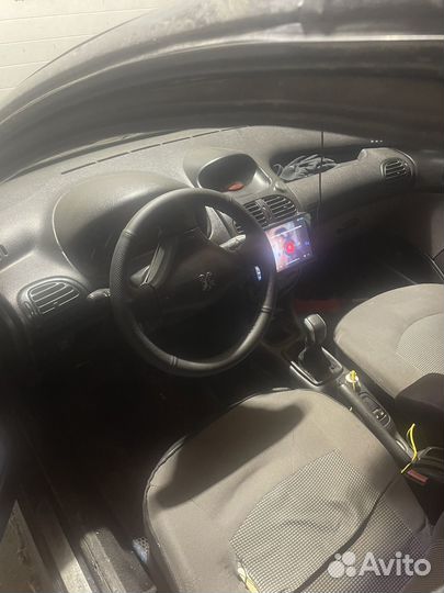 Peugeot 206 1.4 МТ, 2007, 293 600 км