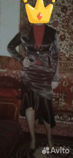 Костюм. пиджак с юбкой