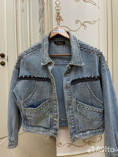 Джинсовая куртка