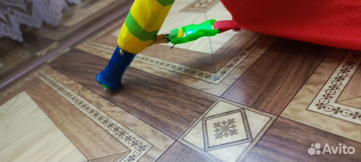 Детский развивающий коврик с погремушками