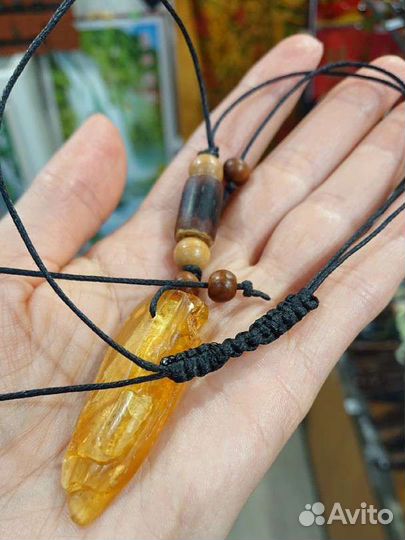 Янтарь, амулет