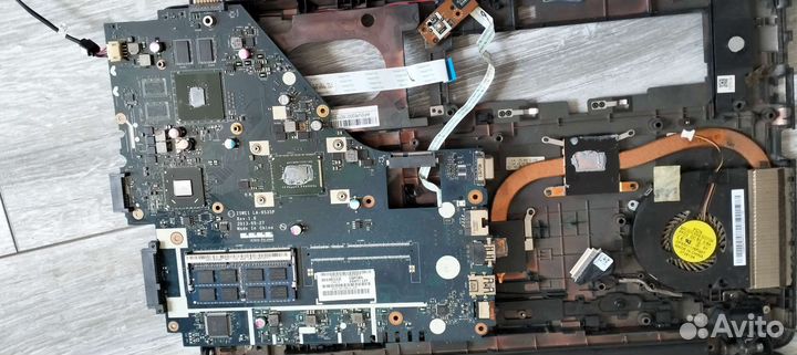 Ноутбук Packard Bell EasyNote TE Z5WT1 в разборе