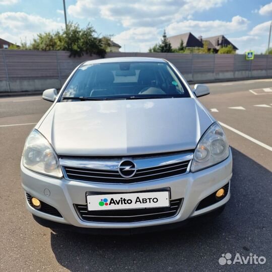 Opel Astra 1.8 AT, 2012, 207 000 км