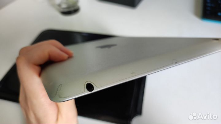 Планшет Apple iPad 4 16gb Retina A1458 (Wi-Fi)