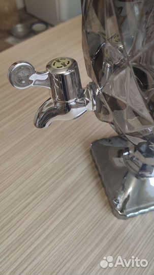 Диспенсер для напитков, лимонница, графин