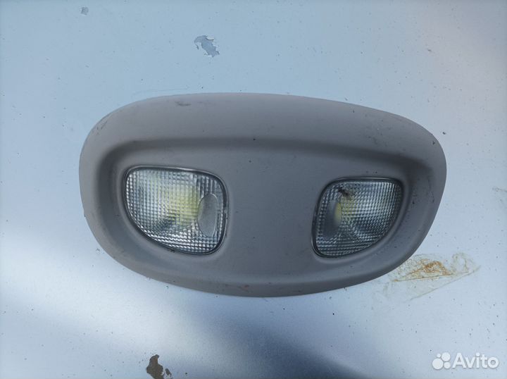 Плафон освещения Dodge Intrepid