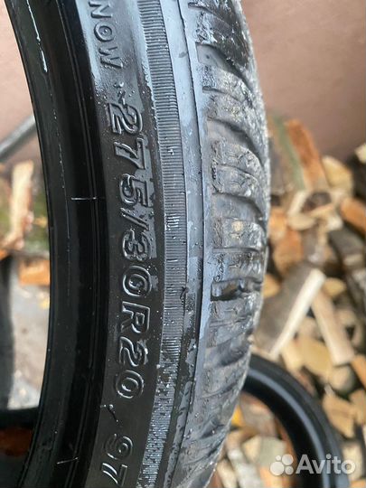 Bridgestone Blizzak LM-005 245/35 R20 и 275/30 R20 97W