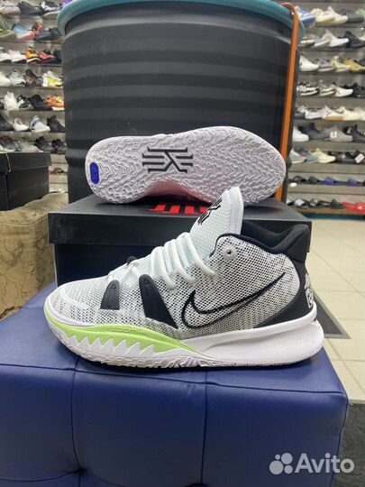 Кроссовки Nike Kyrie 7 баскетбольные