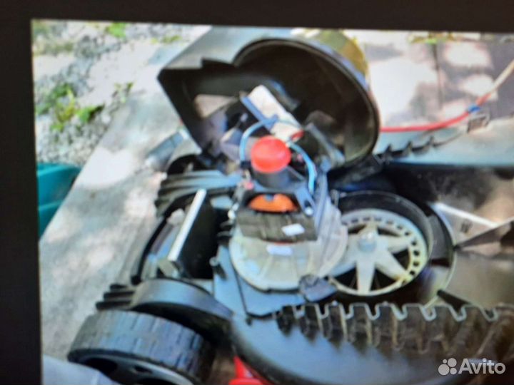 Кнопка рычаг пуска на газонокосилку Bosh rotak 32