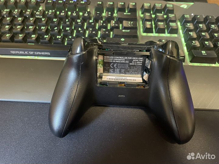 Геймпад xbox one