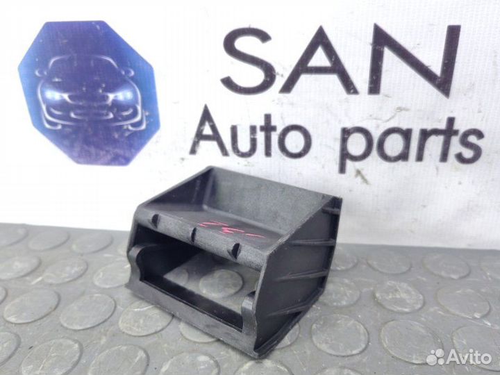 Кронштейн радиатора Bmw X5 Рест E70 рест N55B30A