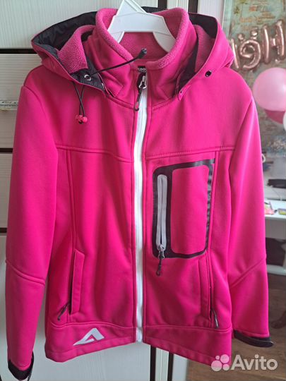 Ветровка для девочки