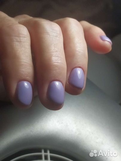 Маникюр в салоне