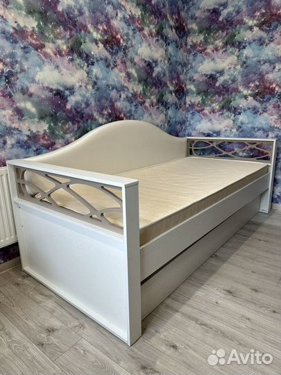 Кровать двухъярусная с матрасами 90 200