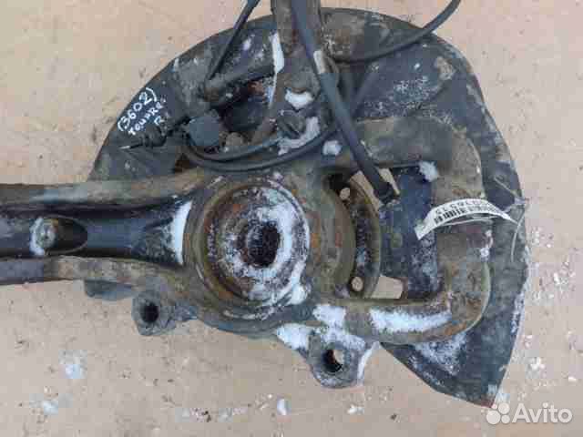 Кулак поворотный правый Volkswagen Touareg 1 7L