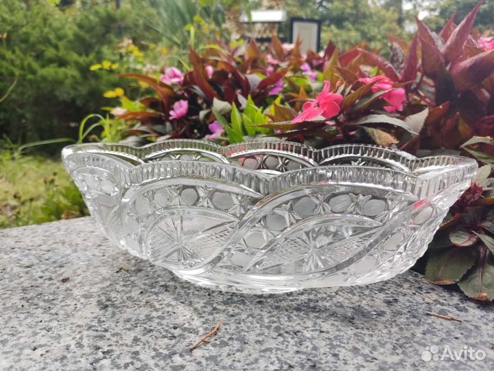 Хрустальная ваза - ладья. 28 на 13 см. Большая