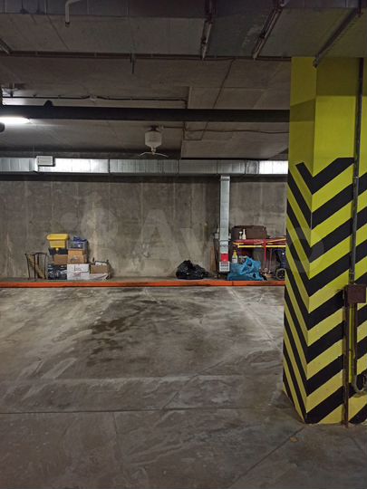 Машиноместо, 16 м²