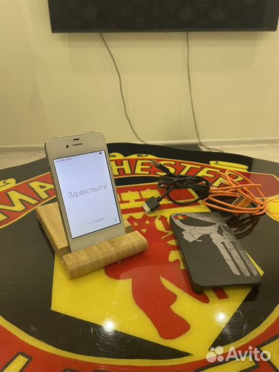 iPhone 4, 8 ГБ