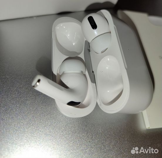 Беспроводные наушники apple airpods pro