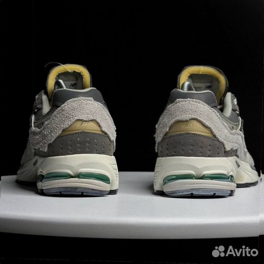 Кроссовки New Balance 2002R grey