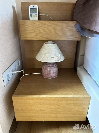 Две тумбы Европа