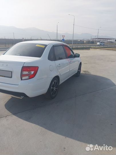 LADA Granta 1.6 МТ, 2019, 80 000 км