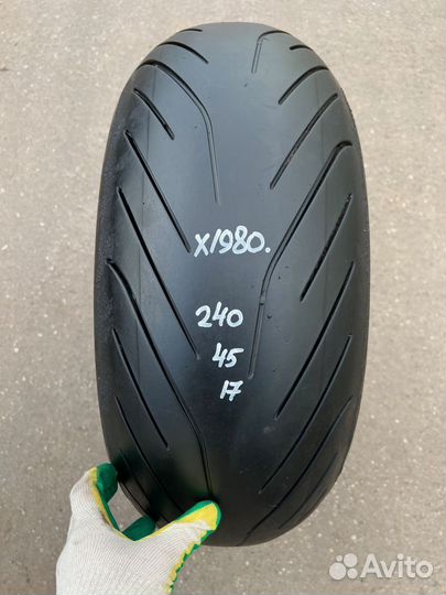 240/45 R17 michelin pilot power 3 2ct+ 1980x