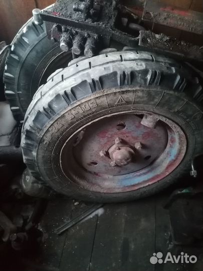 Запчасти для трактора Юмз