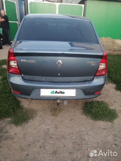 Renault Logan 1.6 МТ, 2012, битый, 262 000 км
