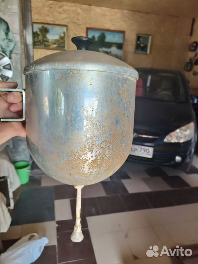 Рукомойник старинный