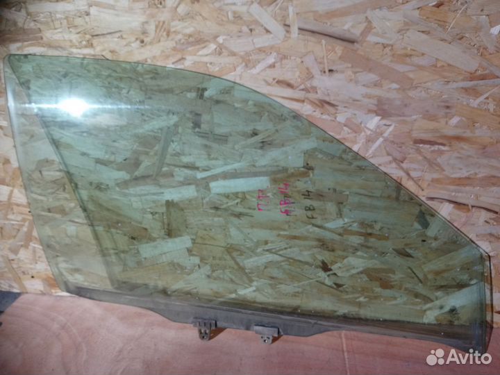 Стекло двери передней правой Nissan Sunny