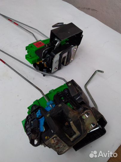 Hyundai Solaris замок двери