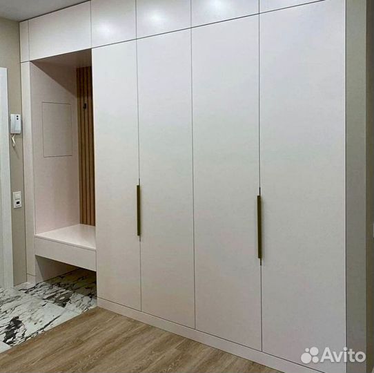 Шкаф в прихожую
