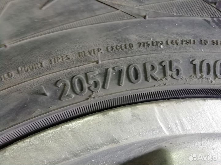 Автомобильные шины бу 205/70R15