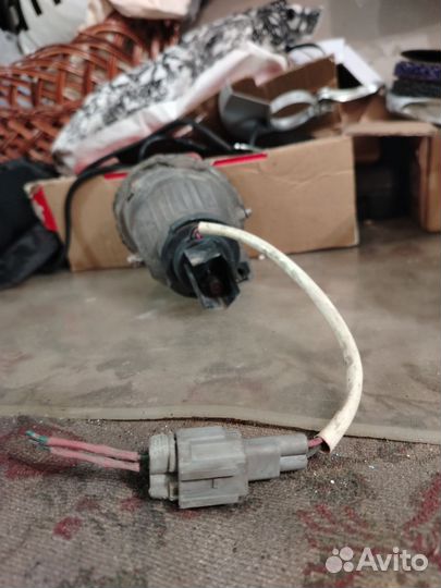 Противотуманная фара правая x trail t 30