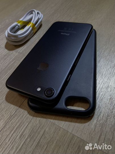 iPhone 7, 32 ГБ