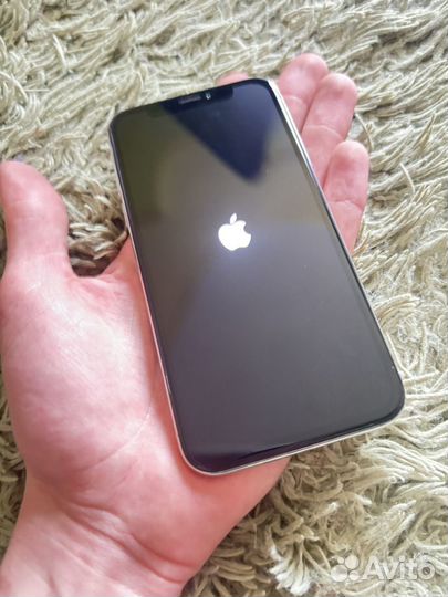 iPhone X, 64 ГБ