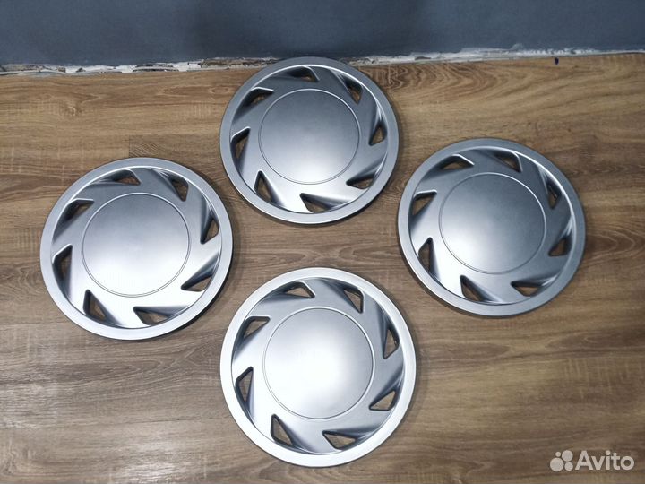 Колпаки на колеса r 13 хром