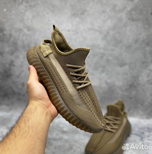 Кроссовки adidas yeezy
