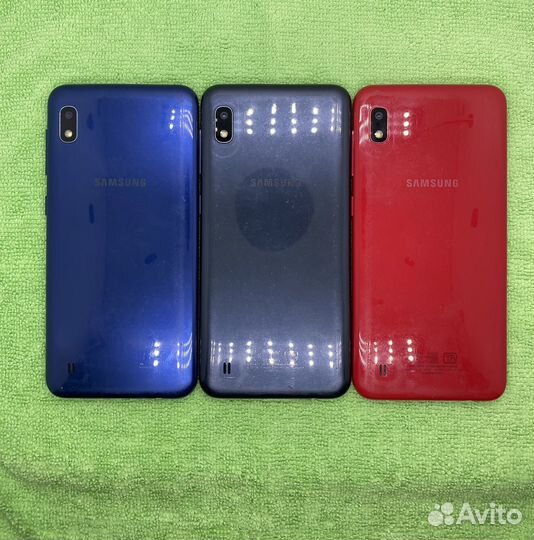 Samsung Galaxy A10, 2/32 ГБ