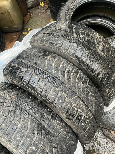 Viatti Brina Nordico V-522 215/55 R17 35B