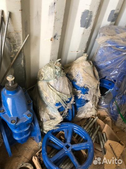 Продам задвижки